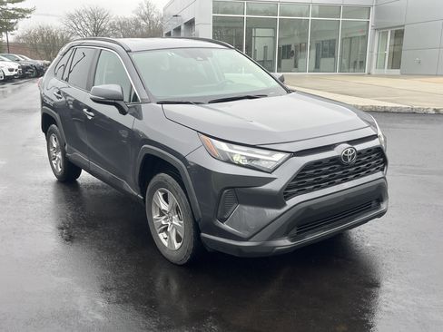 Used 2025 Toyota RAV4 XLE image 2