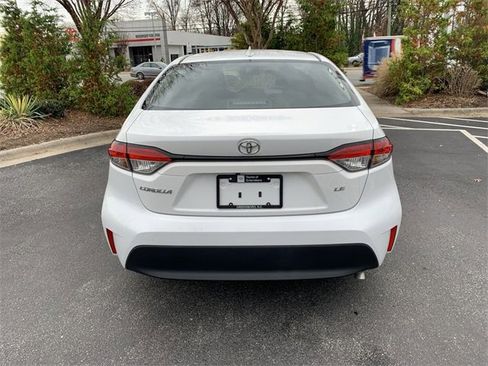 Used 2025 Toyota Corolla LE image 7