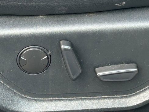 Used 2020 Ford F150 Lariat w/ Equipment Group 501A Mid image 34