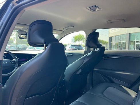 Certified 2023 Kia Niro Wind w/ Wind Preserve Package FWD image 13
