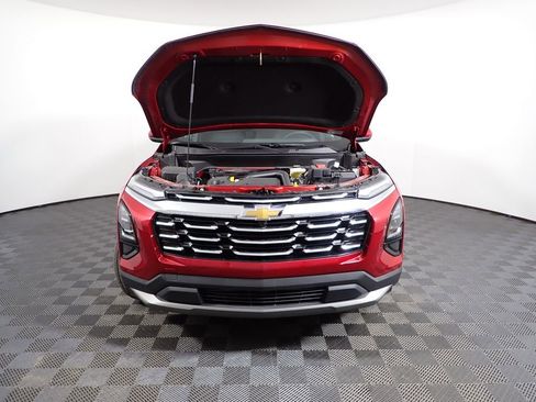 Used 2026 Chevrolet Equinox LT image 8