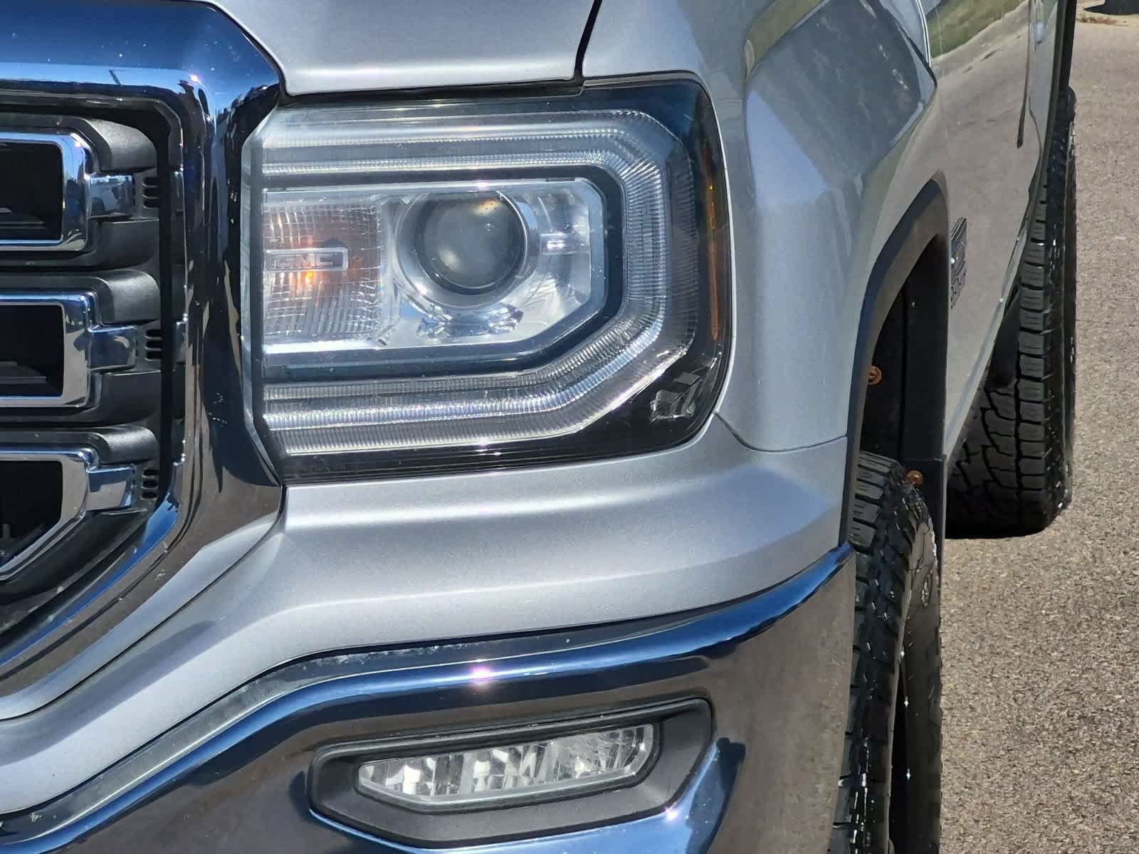Used 2016 GMC Sierra 1500 SLE w/ Suspension Package, Off-Road AWD/4WD image 11