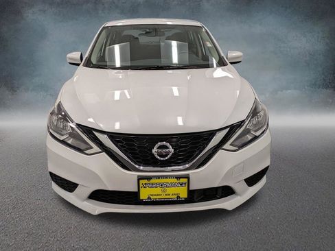 Used 2019 Nissan Sentra SV image 2