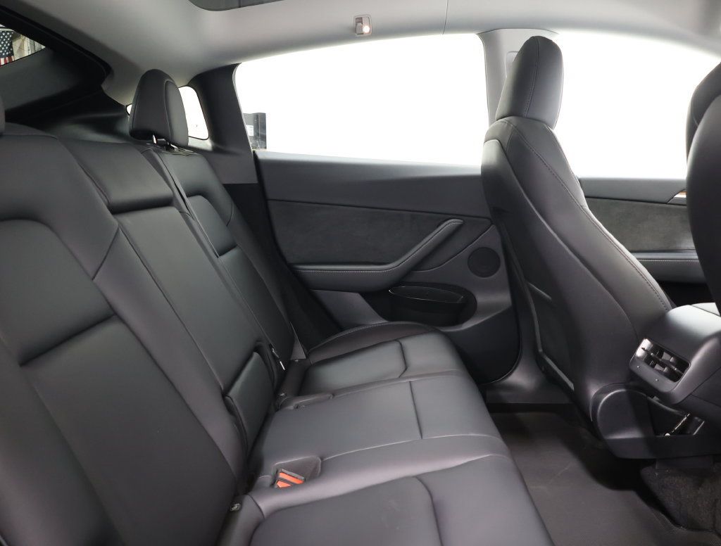 Used 2023 Tesla Model Y 2WD image 24