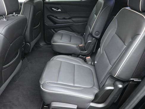 Used 2023 Chevrolet Traverse Premier w/ Redline Edition image 14