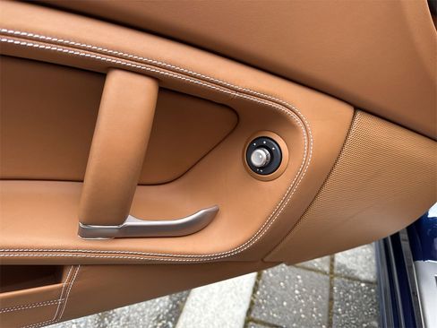 Used 2013 Ferrari California Base image 13