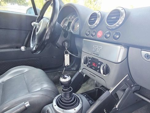 Used 2002 Audi TT 1.8T AWD/4WD image 11