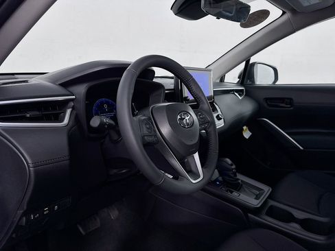 New 2026 Toyota Corolla Cross LE image 11