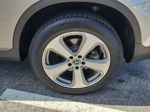Certified 2022 Mercedes-Benz GLC 300 image 10