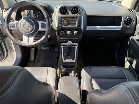 Used 2016 Jeep Compass High Altitude image 25