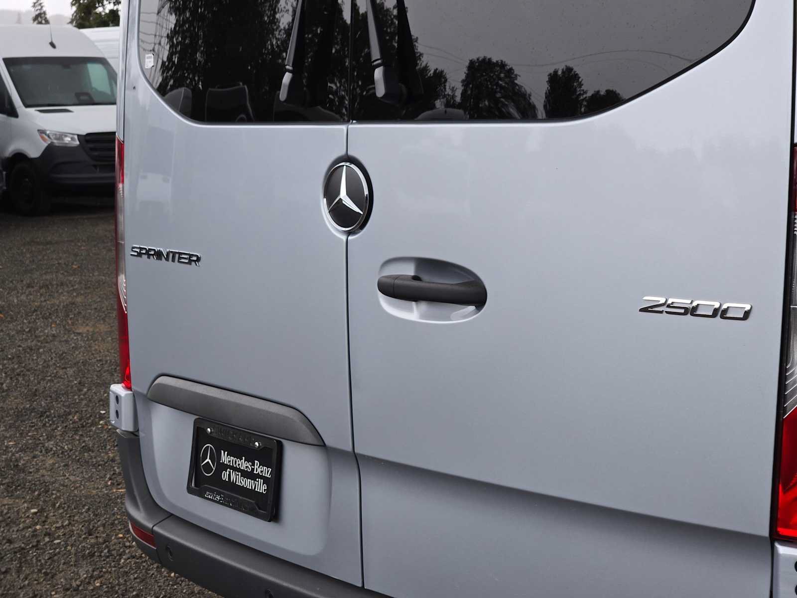 Used 2025 Mercedes-Benz Sprinter 2500 image 19