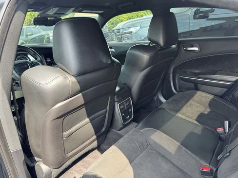 Used 2018 Dodge Charger R/T Scat Pack w/ Dynamics Package RWD image 42