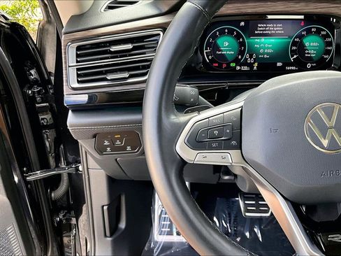 Certified 2024 Volkswagen Atlas SEL Premium R-Line AWD/4WD image 24