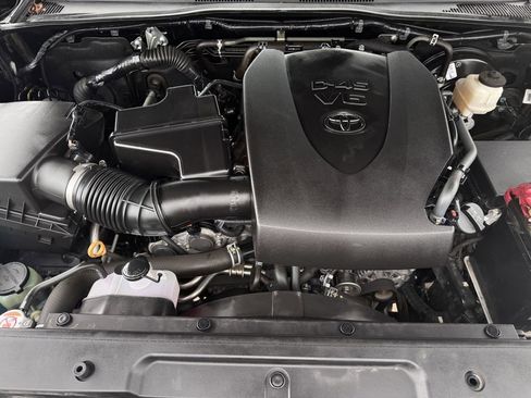 Used 2020 Toyota Tacoma SR5 image 26