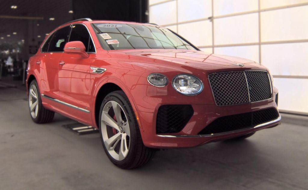 Used 2021 Bentley Bentayga AWD/4WD image 1