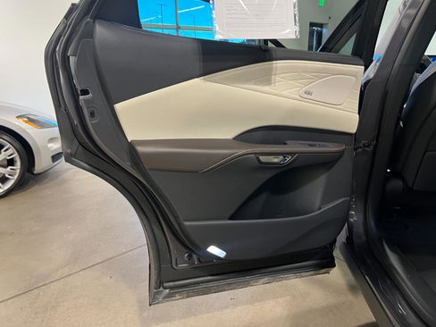 Used 2026 Lexus RX 450h AWD w/ Convenience Package image 32