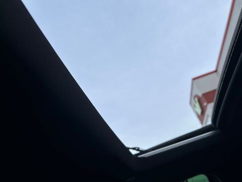 Used 2023 GMC Sierra 1500 AT4 w/ AT4 Premium Package image 5