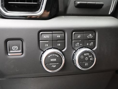 New 2026 GMC Sierra 1500 Denali w/ Denali Reserve Package AWD/4WD image 24