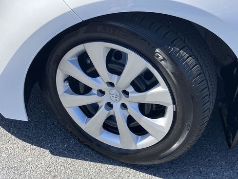 Used 2025 Toyota Corolla LE image 9