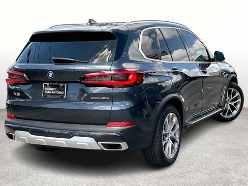 Used 2022 BMW X5 xDrive45e w/ Climate Comfort Package image 2