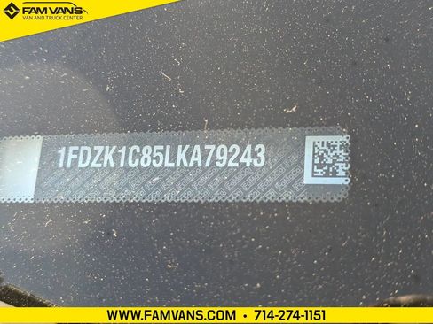 Used 2020 Ford Transit 150 XL RWD image 29