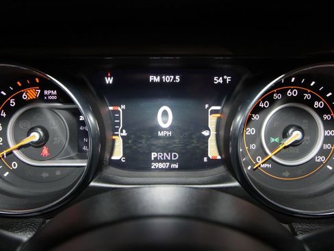 Used 2021 Jeep Wrangler Sport S image 9