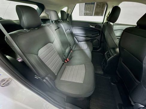Used 2021 Ford Edge SE FWD image 28