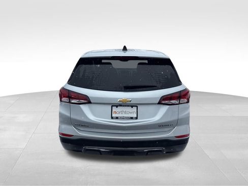 Used 2022 Chevrolet Equinox LT image 12