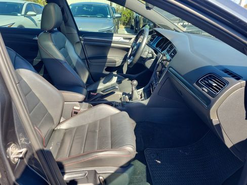 Used 2019 Volkswagen GTI SE image 7