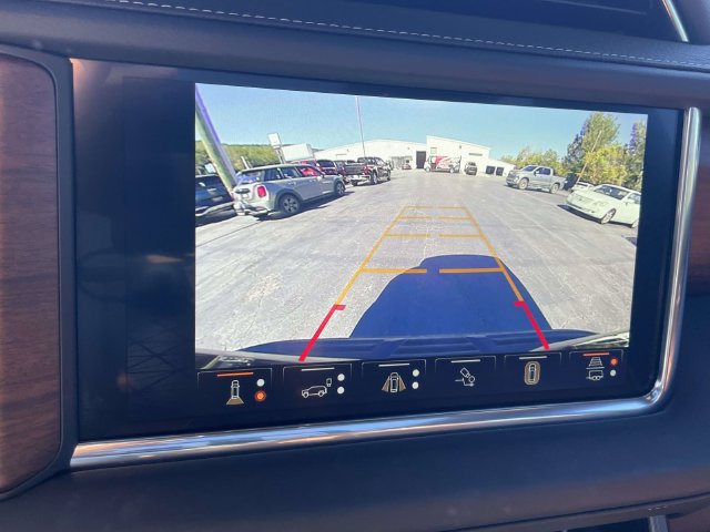 Certified 2024 GMC Yukon XL Denali Ultimate AWD/4WD image 20