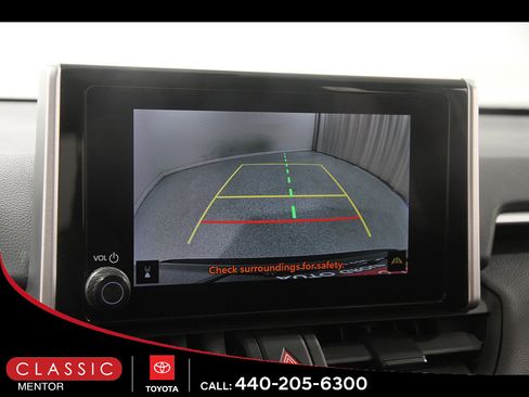 Used 2025 Toyota RAV4 XLE FWD image 13