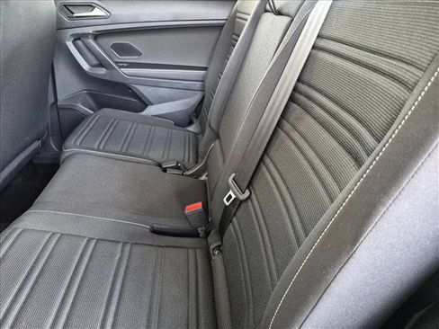Used 2022 Volkswagen Tiguan S FWD image 16