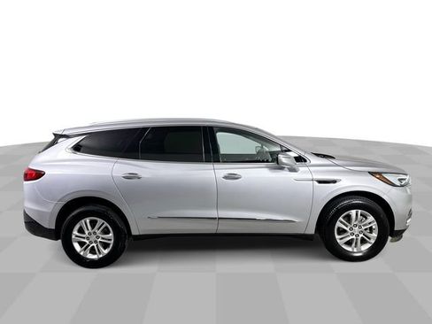 Used 2021 Buick Enclave Essence FWD image 9