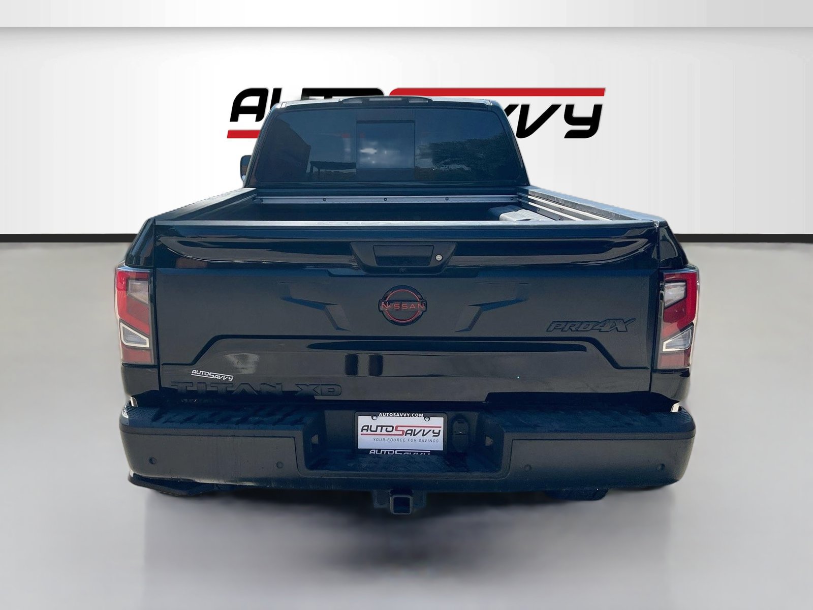 Used 2024 Nissan Titan PRO-4X w/ Pro-4x Convenience Package AWD/4WD image 28
