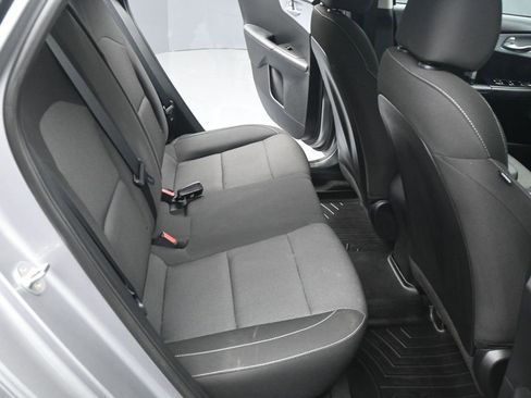 Used 2023 Kia Forte LXS w/ LXS Technology Package image 8