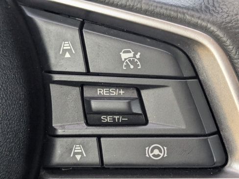 Used 2023 Subaru Outback Premium AWD/4WD image 32
