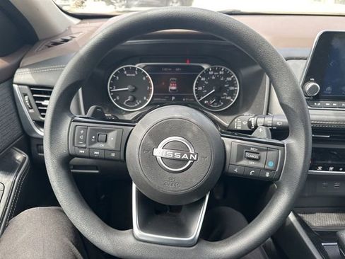 Used 2023 Nissan Rogue SV AWD/4WD image 12