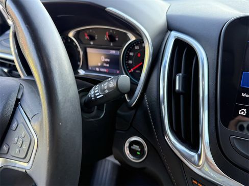 Used 2019 Chevrolet Equinox Premier image 22