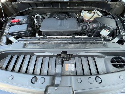 Used 2025 Chevrolet Silverado 1500 RST w/ Z71 Off-Road Package AWD/4WD image 32