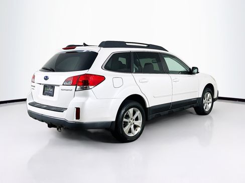 Used 2013 Subaru Outback 2.5i Limited AWD/4WD image 9