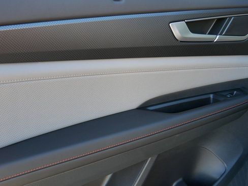 New 2026 Volkswagen Atlas Peak Edition image 7