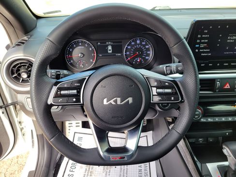 Used 2024 Kia Forte GT-Line w/ GT-Line Premium Package FWD image 21
