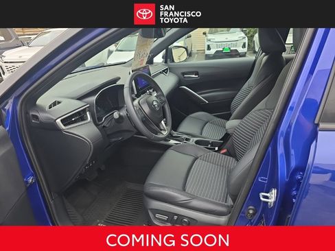 Used 2025 Toyota Corolla Cross AWD Hybrid w/ Convenience Package image 9