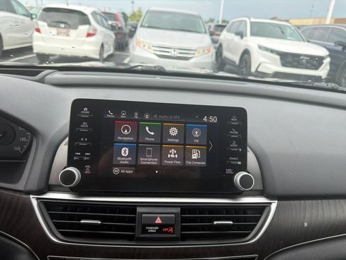 Used 2019 Honda Accord Touring image 28
