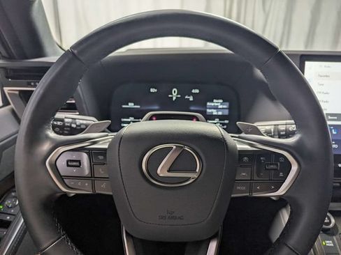 Used 2024 Lexus GX 550 w/ Accessory Package (Z1) AWD/4WD image 22