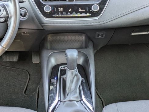 Used 2024 Toyota Corolla SE image 29