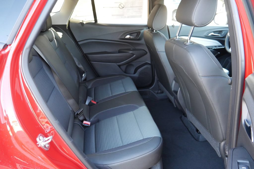 New 2026 Chevrolet Trax LT w/ Driver Confidence Package FWD image 12