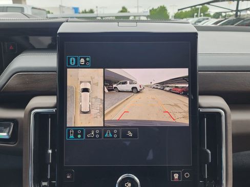 New 2026 GMC Yukon XL Denali Ultimate AWD/4WD image 33