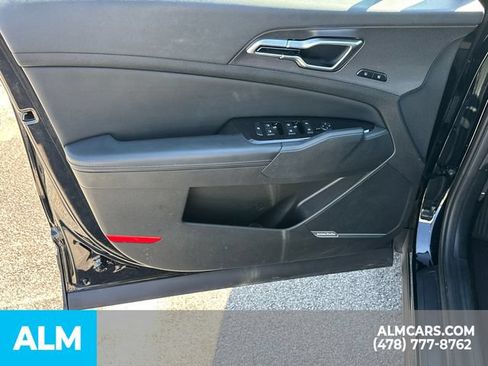 Used 2025 Kia Sportage SX FWD image 11