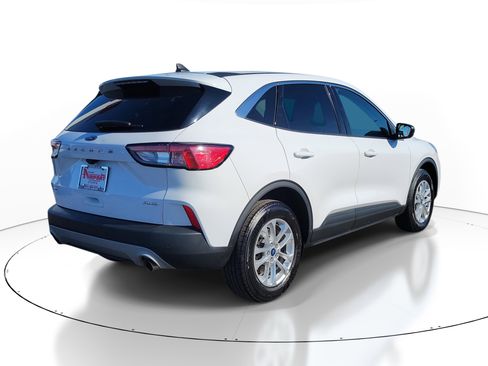 Used 2022 Ford Escape SE w/ Convenience Package image 4